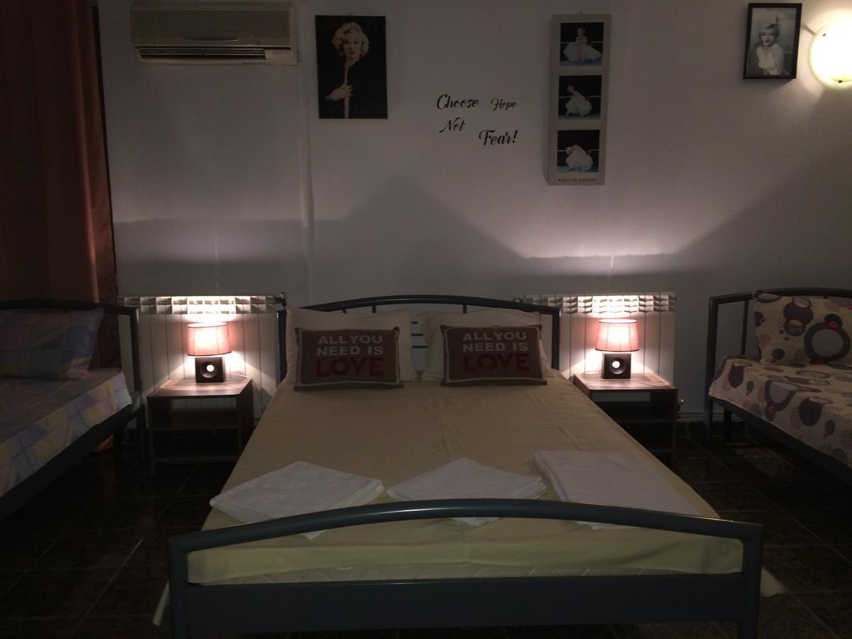 ホテル Casa Julius コンスタンツァ エクステリア 写真